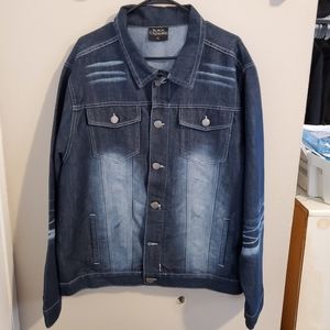 Men jean jacket (XL)